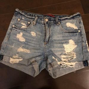 Boyfriend jean mini shorts with cuffed bottoms